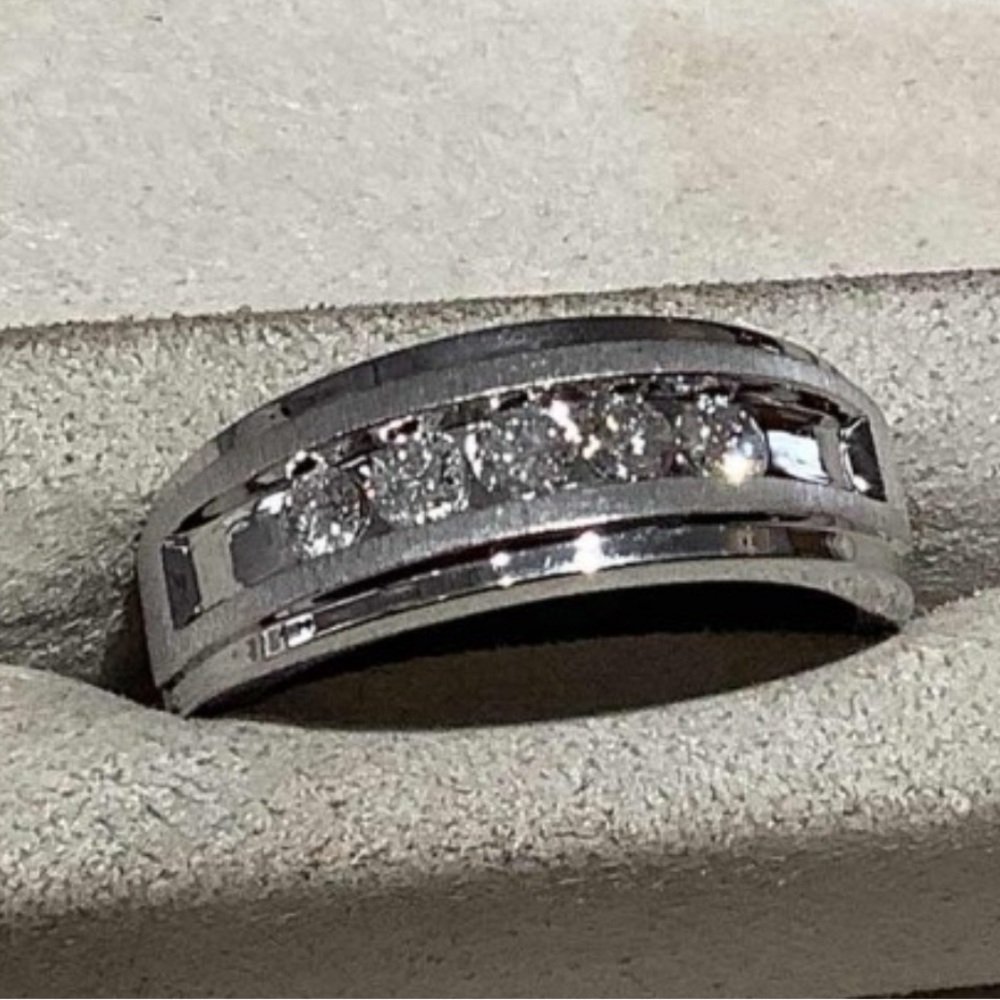 Men’s Diamond Band 1/2 ct tw Round-cut 10K White Gold